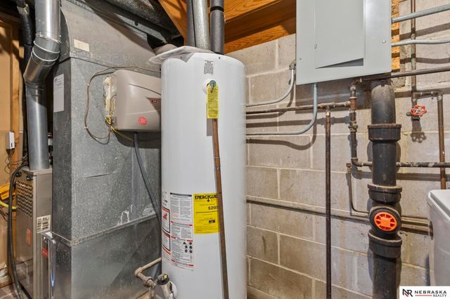 5018 S 53rd Street, Omaha, NE 68117