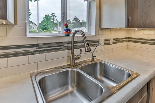 406 FLINT AVENUE, Mattoon, WI 54450