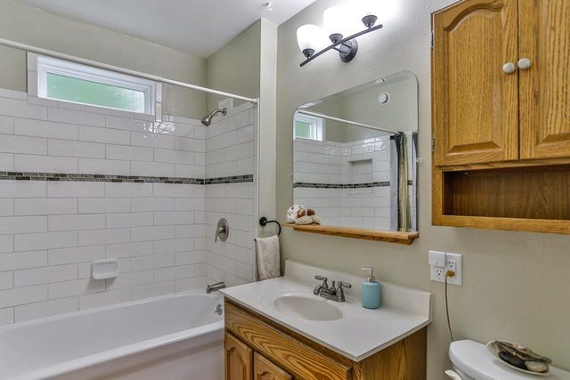 406 FLINT AVENUE, Mattoon, WI 54450