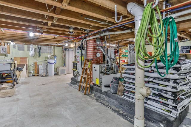 406 FLINT AVENUE, Mattoon, WI 54450