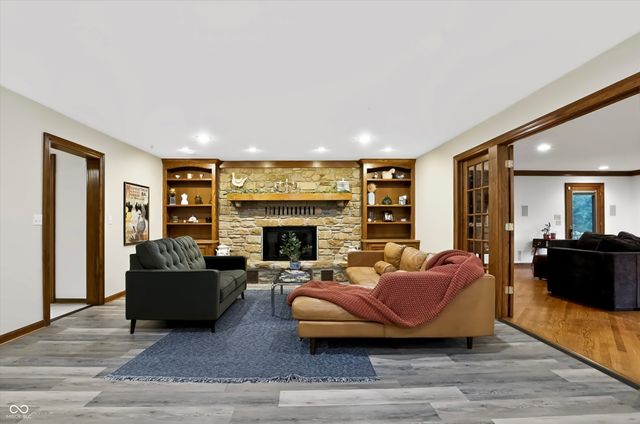7302 Wood Stream Drive, Indianapolis, IN 46254