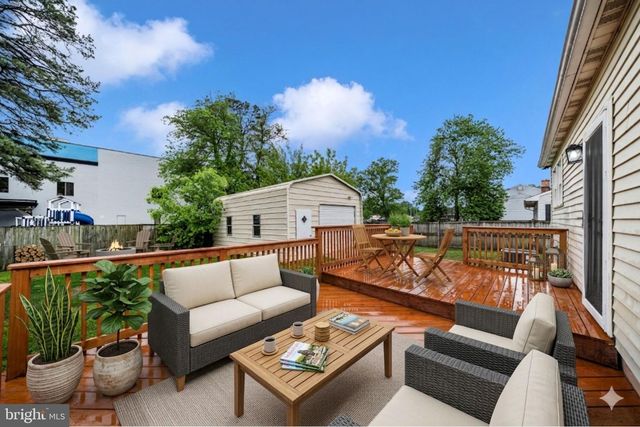 111 RANGE RD, Glen Burnie, MD 21061