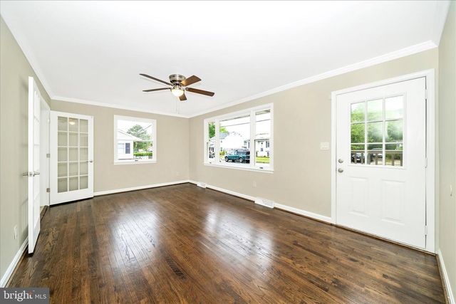 111 RANGE RD, Glen Burnie, MD 21061