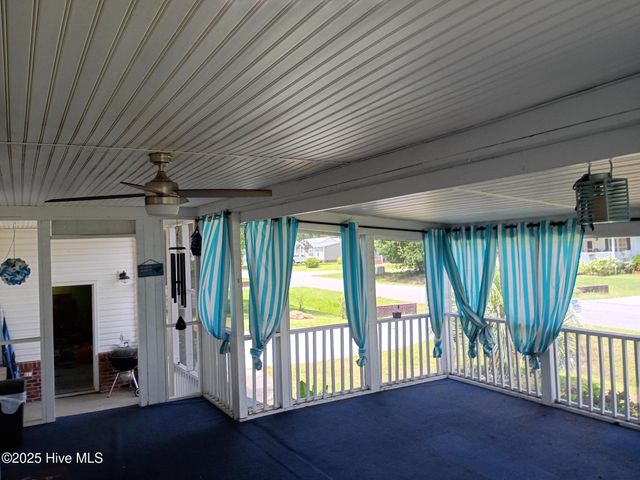 1099 Nautical Lane, Calabash, NC 28467