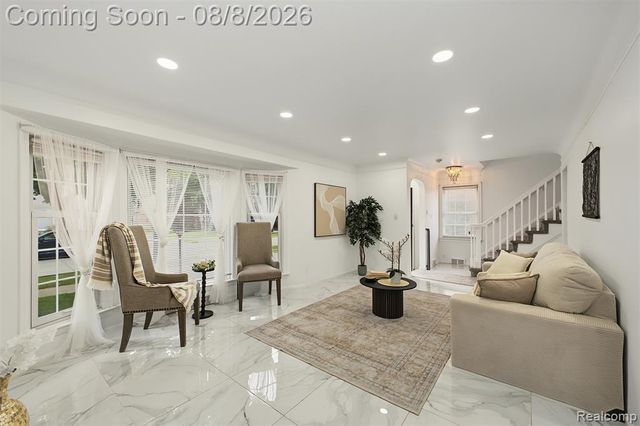 237 S Denwood Street, Dearborn, MI 48124