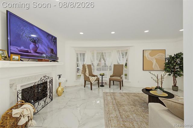 237 S Denwood Street, Dearborn, MI 48124