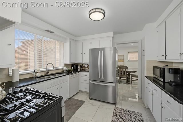 237 S Denwood Street, Dearborn, MI 48124