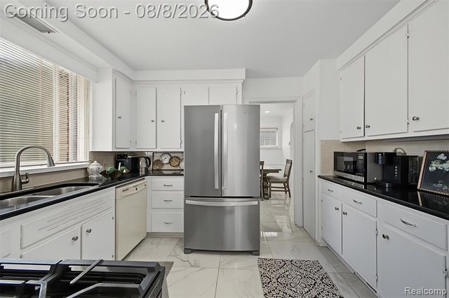 237 S Denwood Street, Dearborn, MI 48124