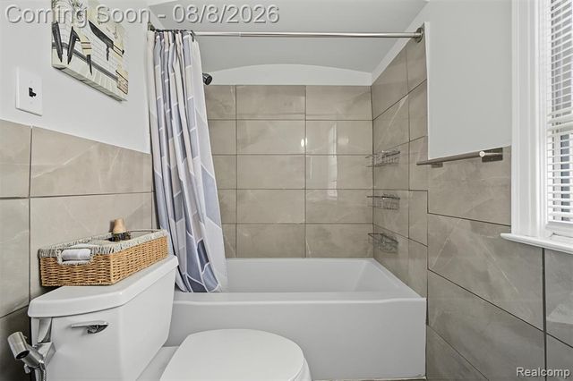 237 S Denwood Street, Dearborn, MI 48124