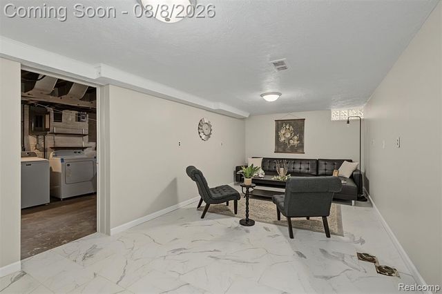 237 S Denwood Street, Dearborn, MI 48124