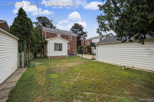 237 S Denwood Street, Dearborn, MI 48124