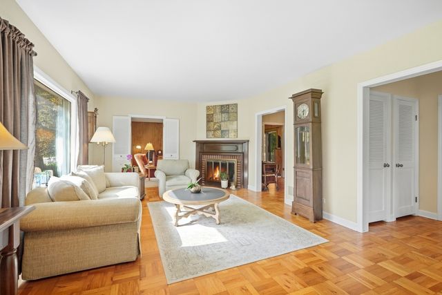 689 Dunbar Terrace, Crete, IL 60417