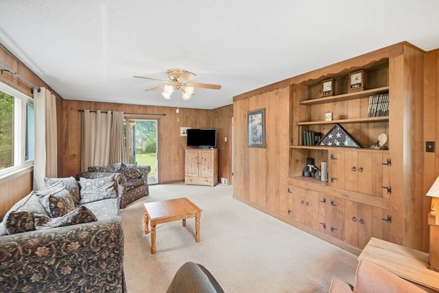689 Dunbar Terrace, Crete, IL 60417