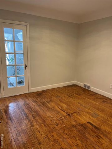 16503 Asbury Park, Detroit, MI 48235