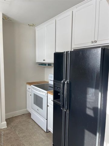 16503 Asbury Park, Detroit, MI 48235