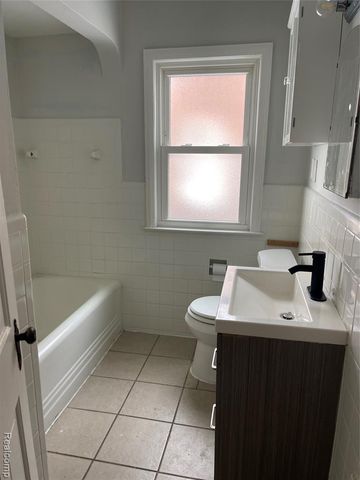 16503 Asbury Park, Detroit, MI 48235