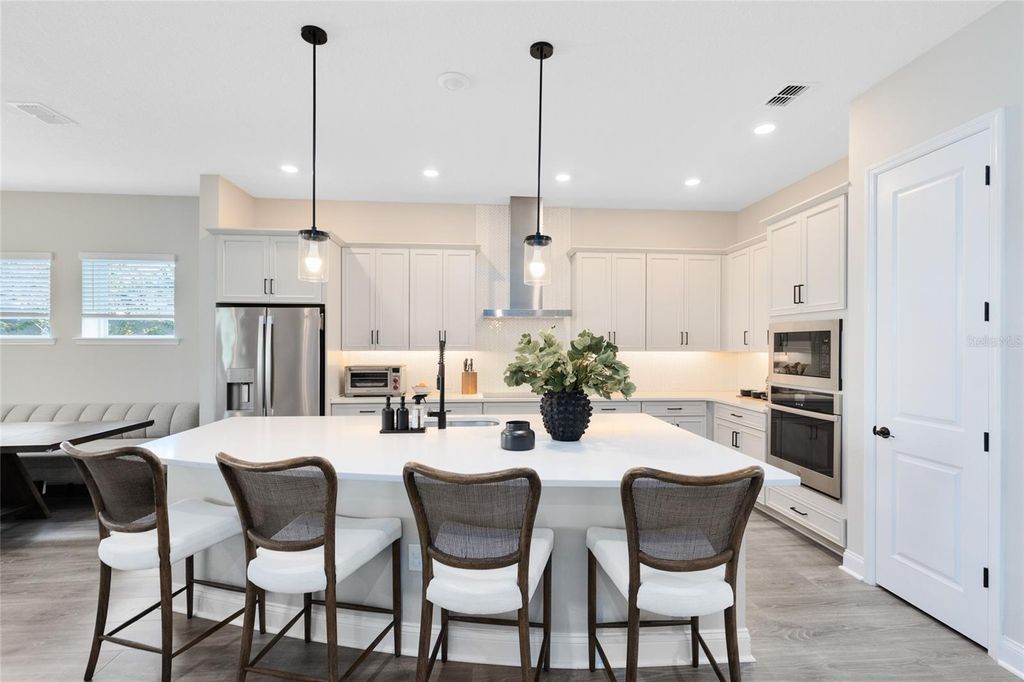 Image 2 of property listing at 8603 DUBOCHET STREET, Orlando, FL 32827