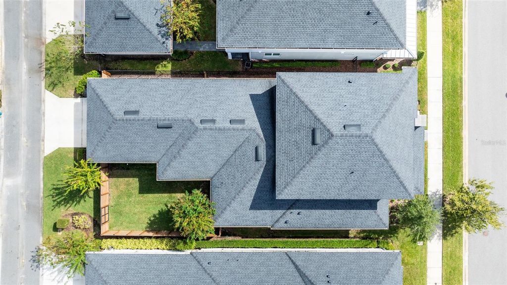 Image 34 of property listing at 8603 DUBOCHET STREET, Orlando, FL 32827