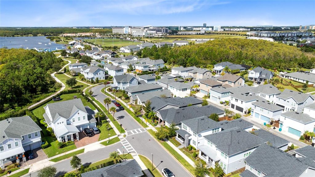 Image 36 of property listing at 8603 DUBOCHET STREET, Orlando, FL 32827