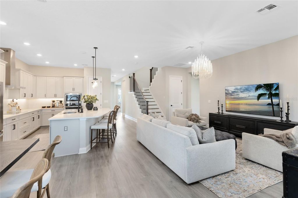 Image 9 of property listing at 8603 DUBOCHET STREET, Orlando, FL 32827