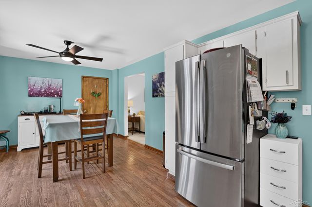 2112 HillGrove Parkway, Midland, MI 48642