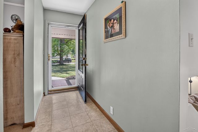2112 HillGrove Parkway, Midland, MI 48642