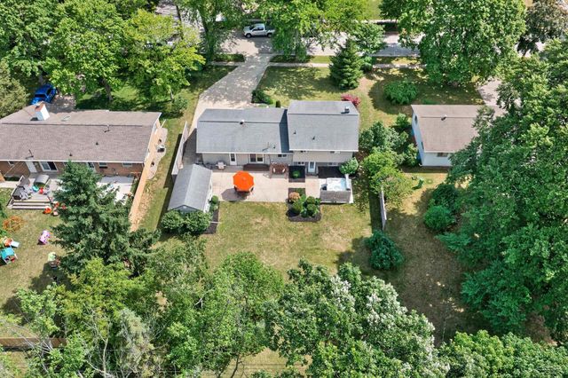 2112 HillGrove Parkway, Midland, MI 48642