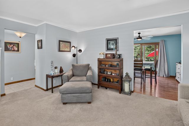 2112 HillGrove Parkway, Midland, MI 48642