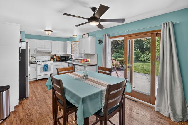 2112 HillGrove Parkway, Midland, MI 48642