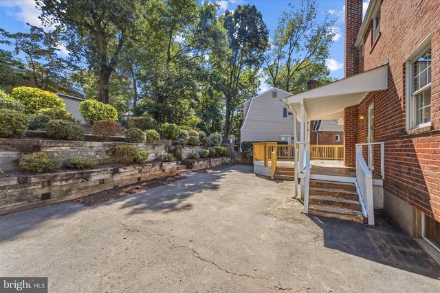 9 N GREENBRIER ST, Arlington, VA 22203