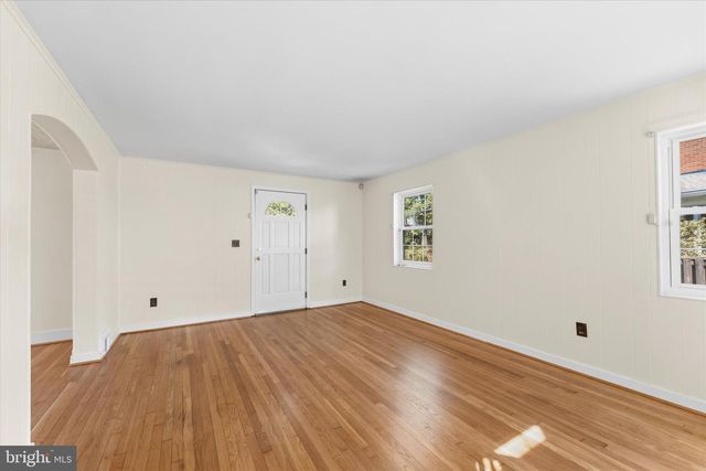 9 N GREENBRIER ST, Arlington, VA 22203