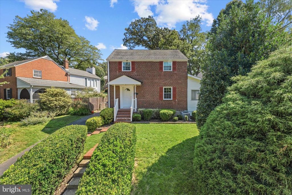 9 N GREENBRIER ST, Arlington, VA 22203