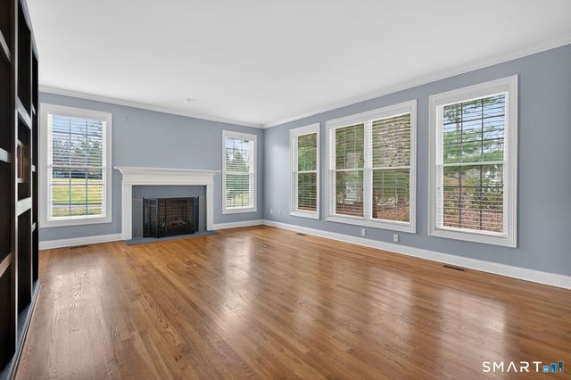 5 Fenwick Drive, Avon, CT 06001