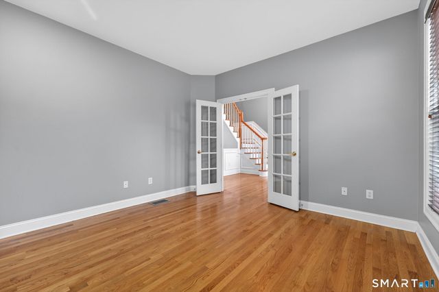 5 Fenwick Drive, Avon, CT 06001