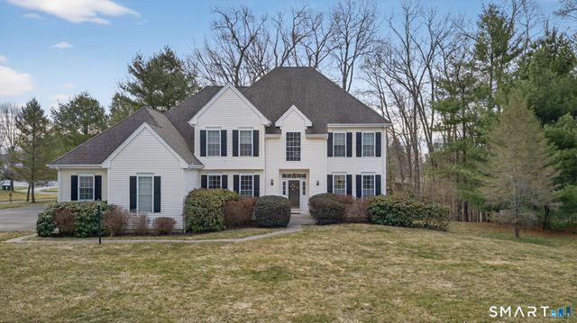 5 Fenwick Drive, Avon, CT 06001