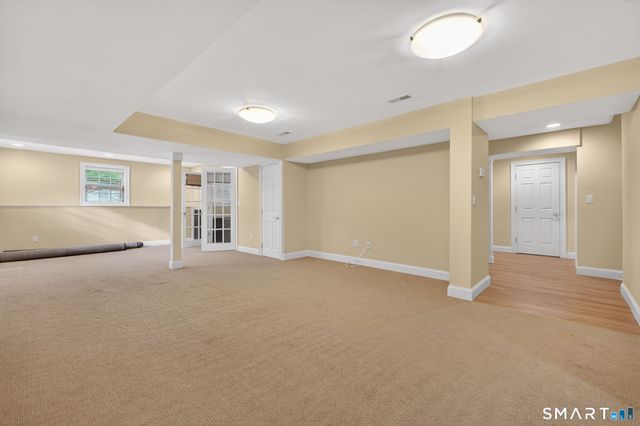 5 Fenwick Drive, Avon, CT 06001