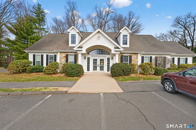 5 Fenwick Drive, Avon, CT 06001