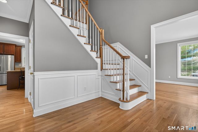 5 Fenwick Drive, Avon, CT 06001