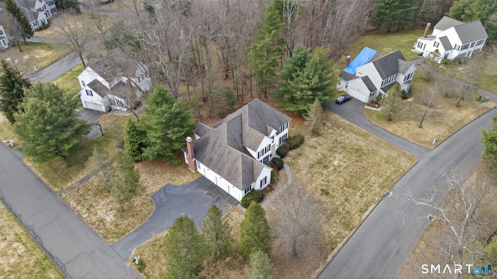 5 Fenwick Drive, Avon, CT 06001