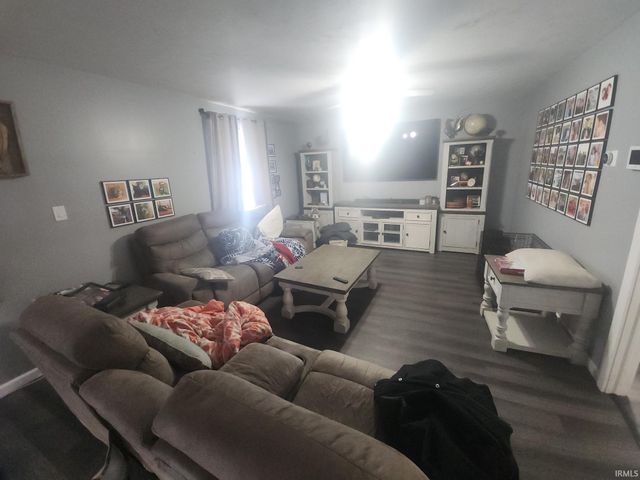 5992 N 1100 W, Royal Center, IN 46978