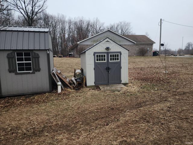 5992 N 1100 W, Royal Center, IN 46978