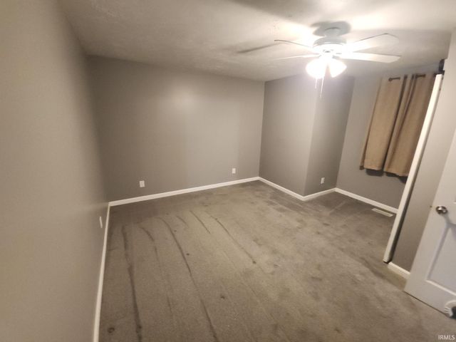 5992 N 1100 W, Royal Center, IN 46978