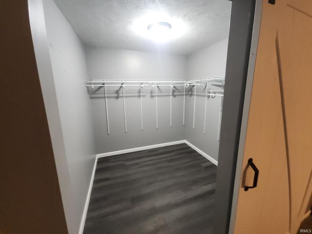 5992 N 1100 W, Royal Center, IN 46978