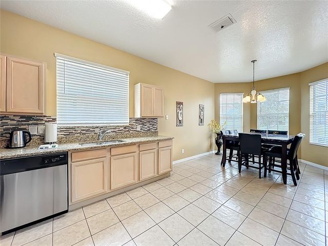 520 ORISTA DRIVE, Davenport, FL 33897