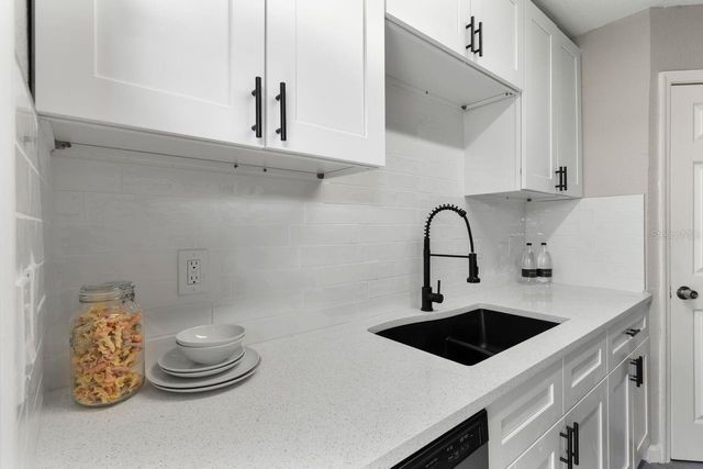 1920 E EDGEWOOD DRIVE A5, Lakeland, FL 33803