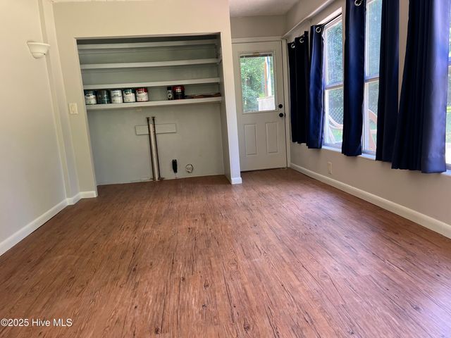 2088 Dawson Cabin Road, Jacksonville, NC 28540