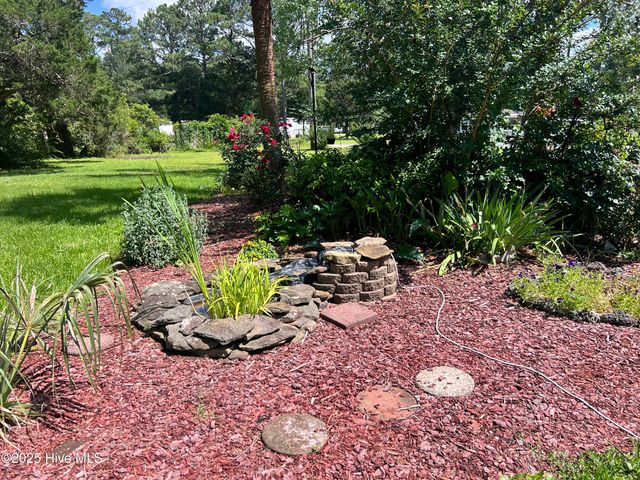 2088 Dawson Cabin Road, Jacksonville, NC 28540