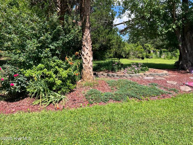 2088 Dawson Cabin Road, Jacksonville, NC 28540
