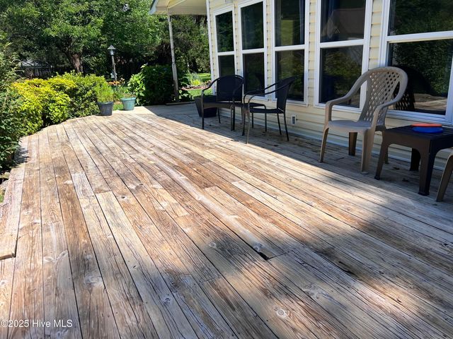 2088 Dawson Cabin Road, Jacksonville, NC 28540