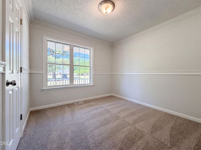 153 Sommerset Drive, Clayton, NC 27520